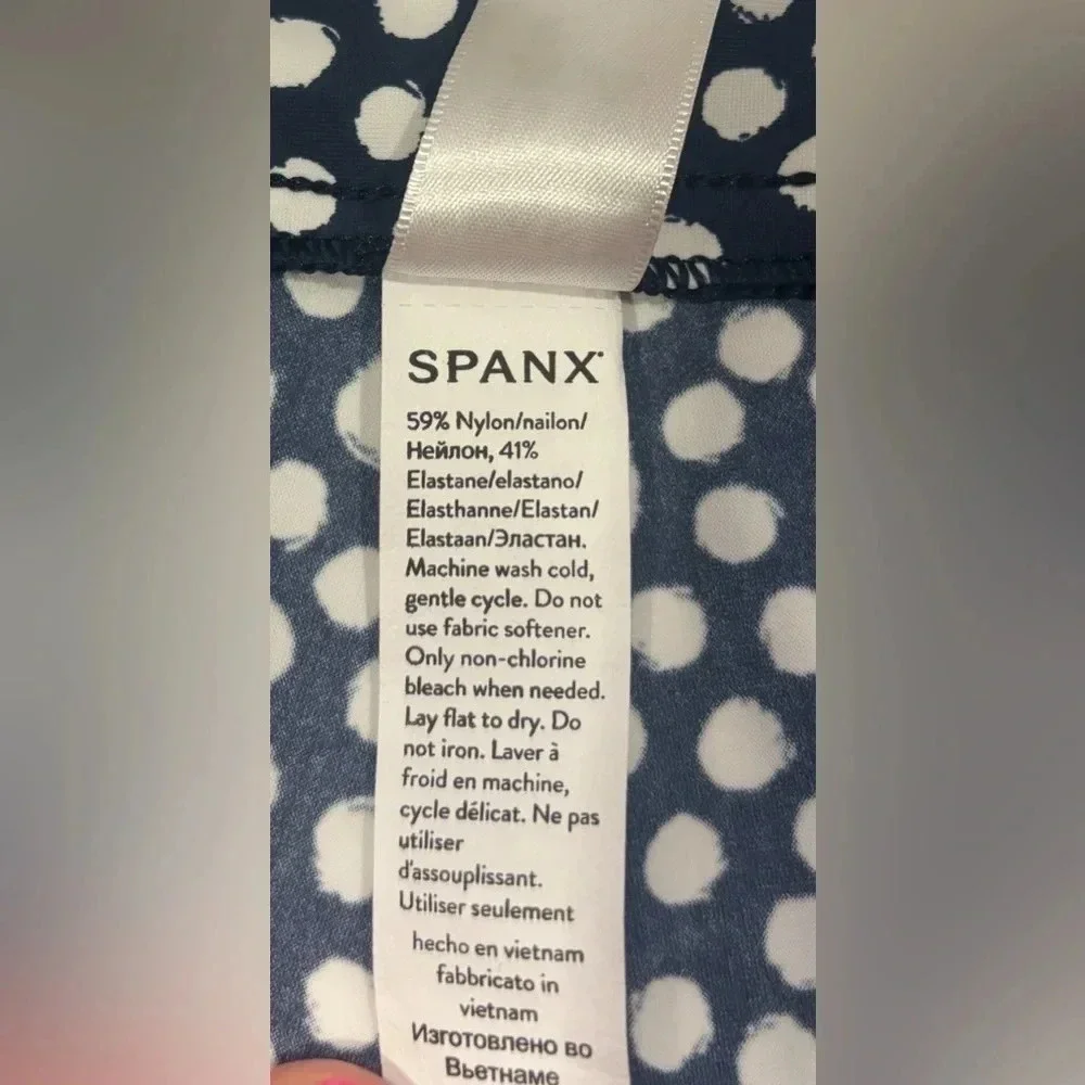 Spanx Sunshine Shorts 6 Navy Pantited Dot Women’s XL NWT
